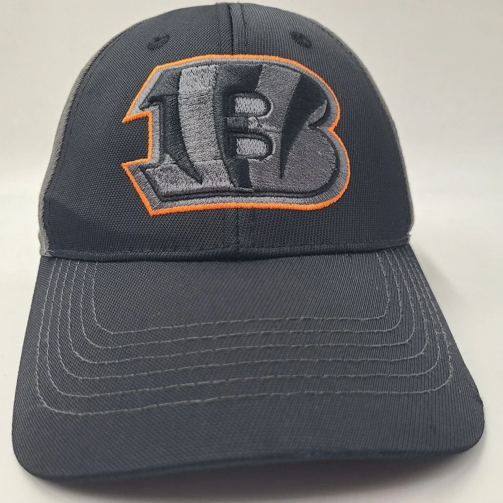 Cincinnati Bengals Hat Adjustable NFL Team Apparel Black Gray NFL Nylon Blend